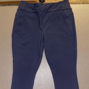 ***Athleta Headlands Tight- size 14 - Navy